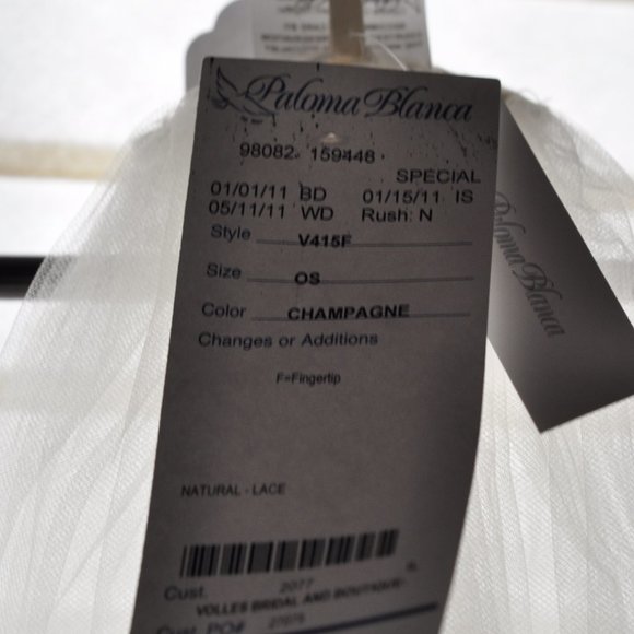 Paloma Blanca Wedding Veil /Champagne / Fingertip Length / Delicate Natural Lace